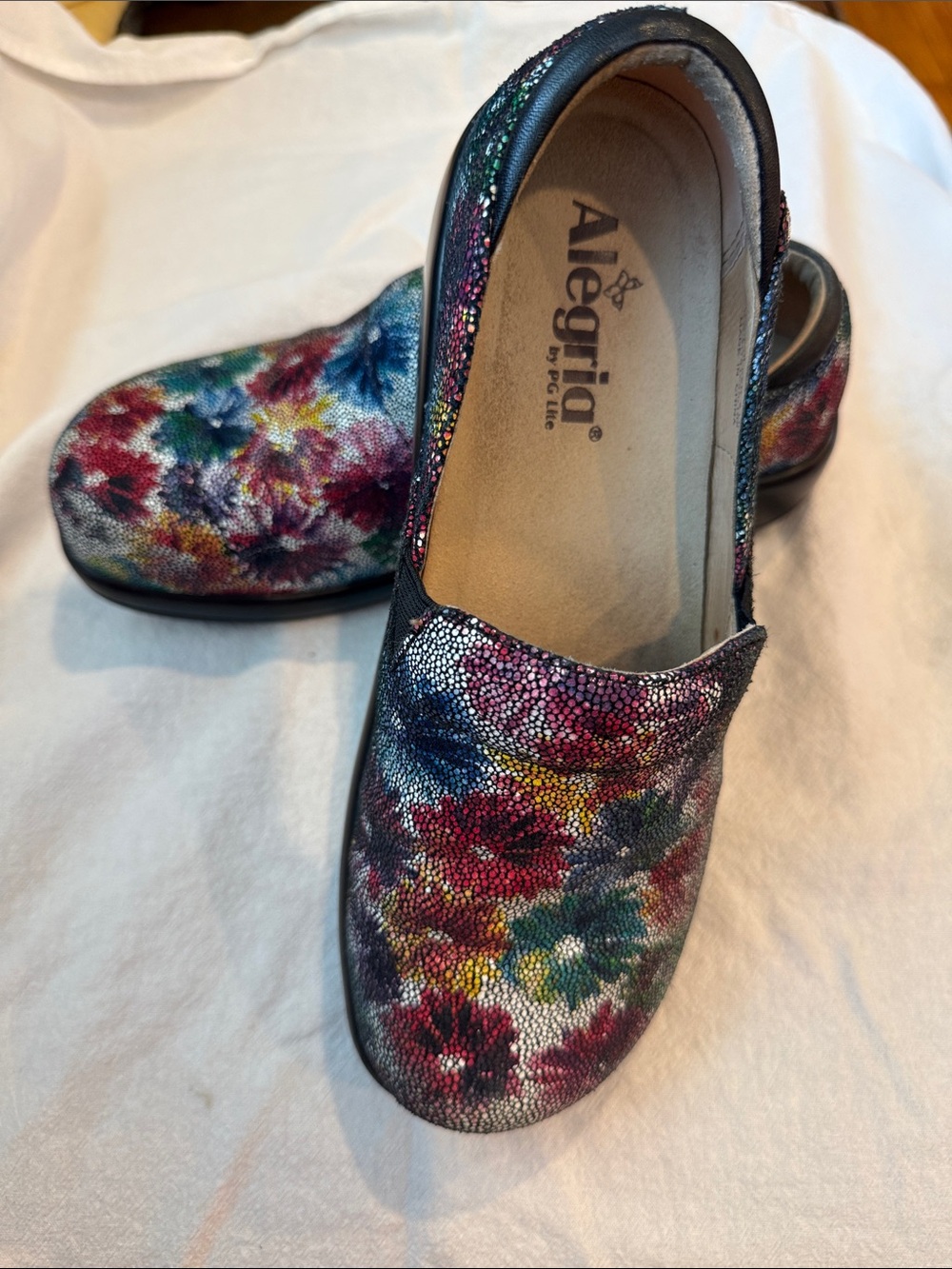 Alegria Floral Multicolor Slip-On Clog in Blue, Red, Yellow & Green